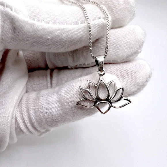 .925 Sterling Silver Lotus Flower Necklace - Picture 9 of 14